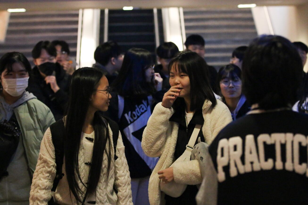 Korean students arrive at the Tucson Airport.