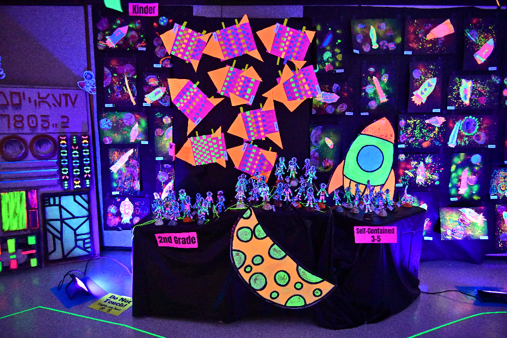 Glow art rocketships